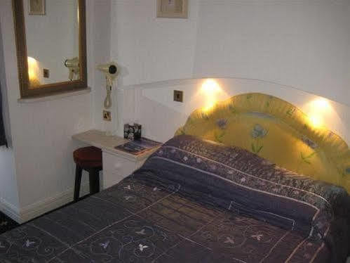 Athenry Guest House Блекпул Екстериор снимка